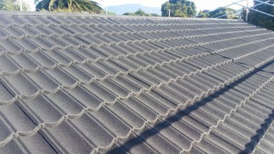 Decramastic chip tile roof repairs and recoated